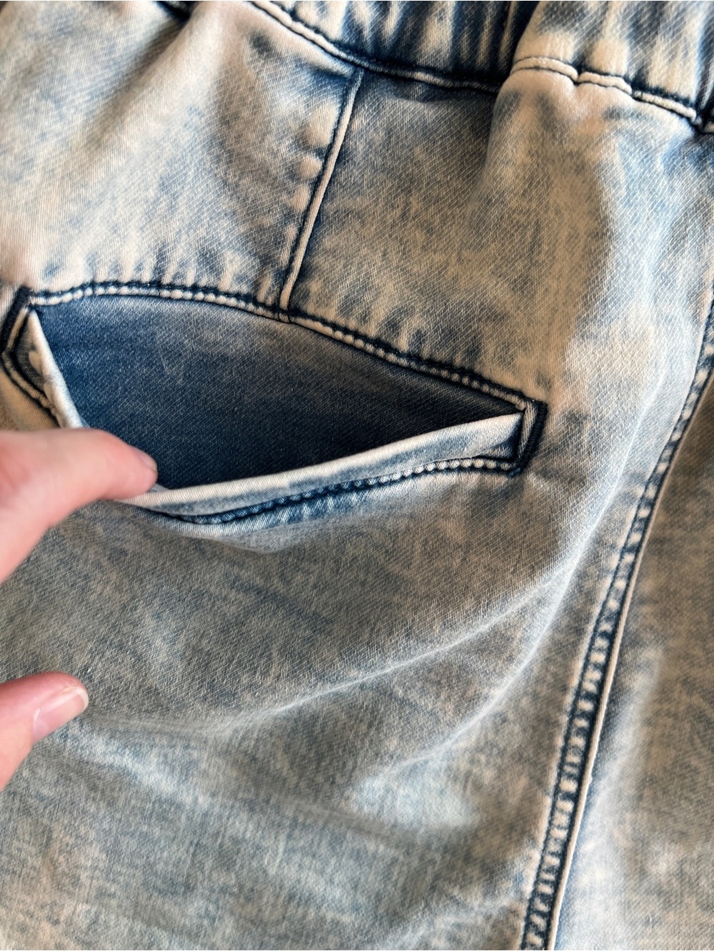 Blank NYC High-Rise Paperbag Denim Shorts - size 30 - Picture 4 of 10